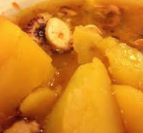 cachelada de pulpo, calamares y gambas