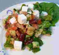 ensalada de salmon y queso fresco