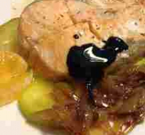 Salmon con cebolla caramelizada